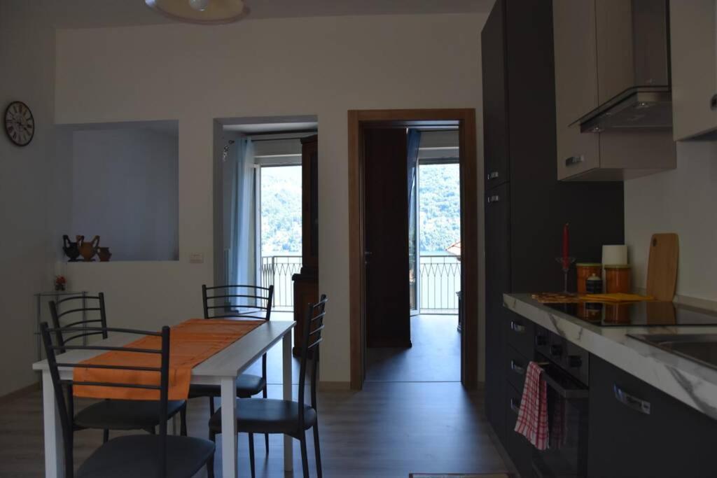 La Resilienza, Apartment With View, Carate Urio Buitenkant foto